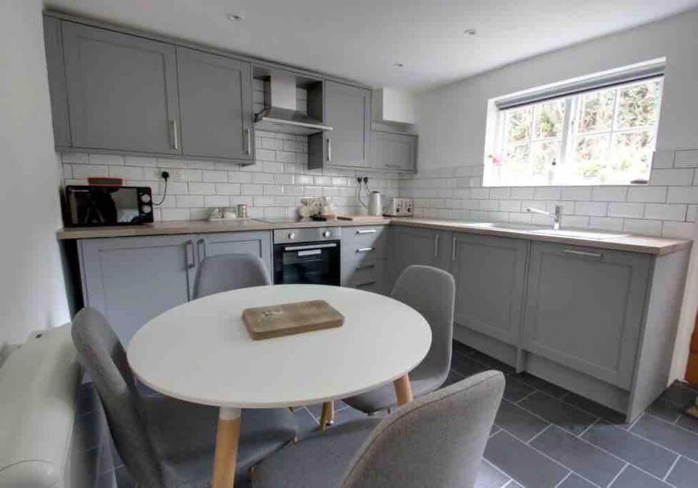 Bakewell- Super Central 2 Bed Apartment Luaran gambar