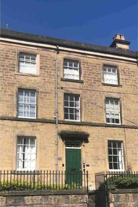 Bakewell- Super Central 2 Bed Apartment Luaran gambar